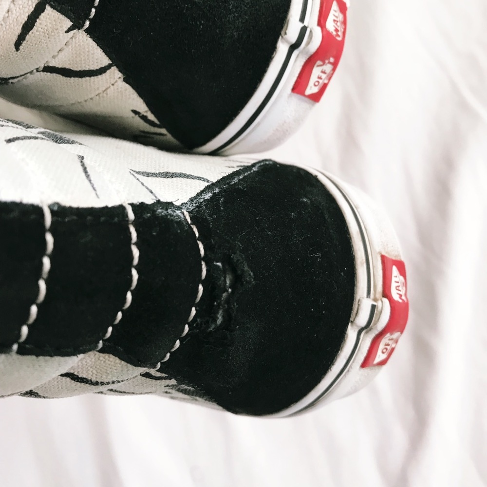 Vans Snoopy/Peanuts ❌ SOLD ❌ - Picture 5 of 5